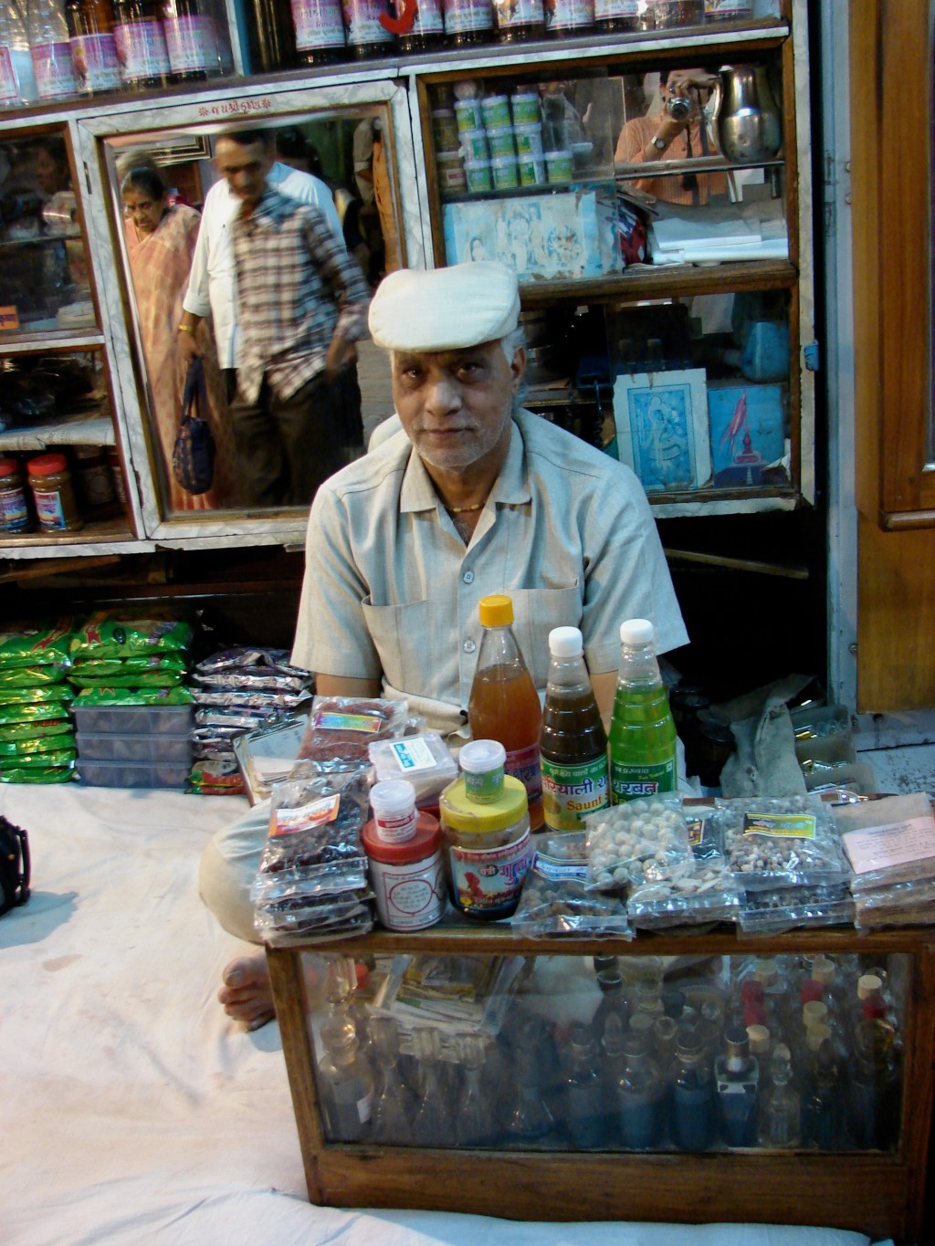 Purohit Attarwala ,&nbsp;Nathdwara