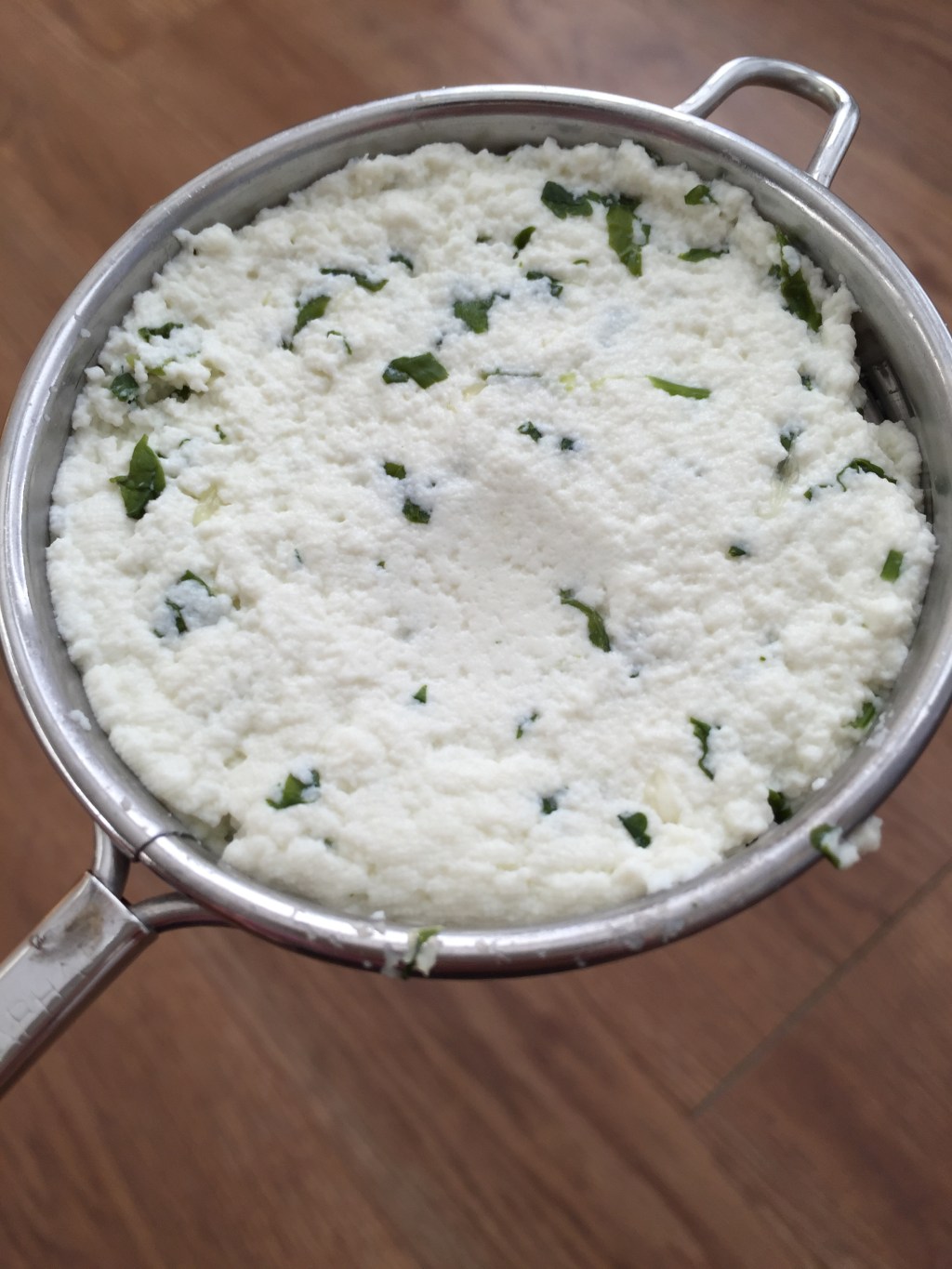 Paneer with coriander and mint&nbsp;leaves